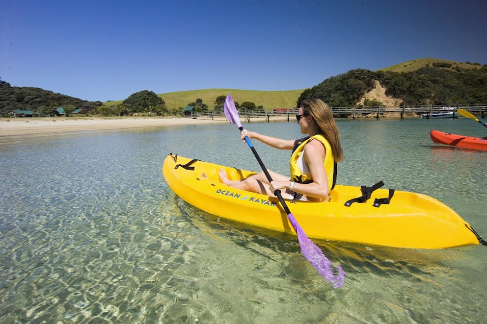 paddling in to otehei bay